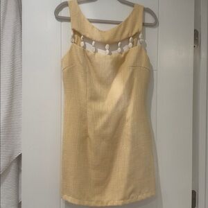 Chic butter yellow dress size L